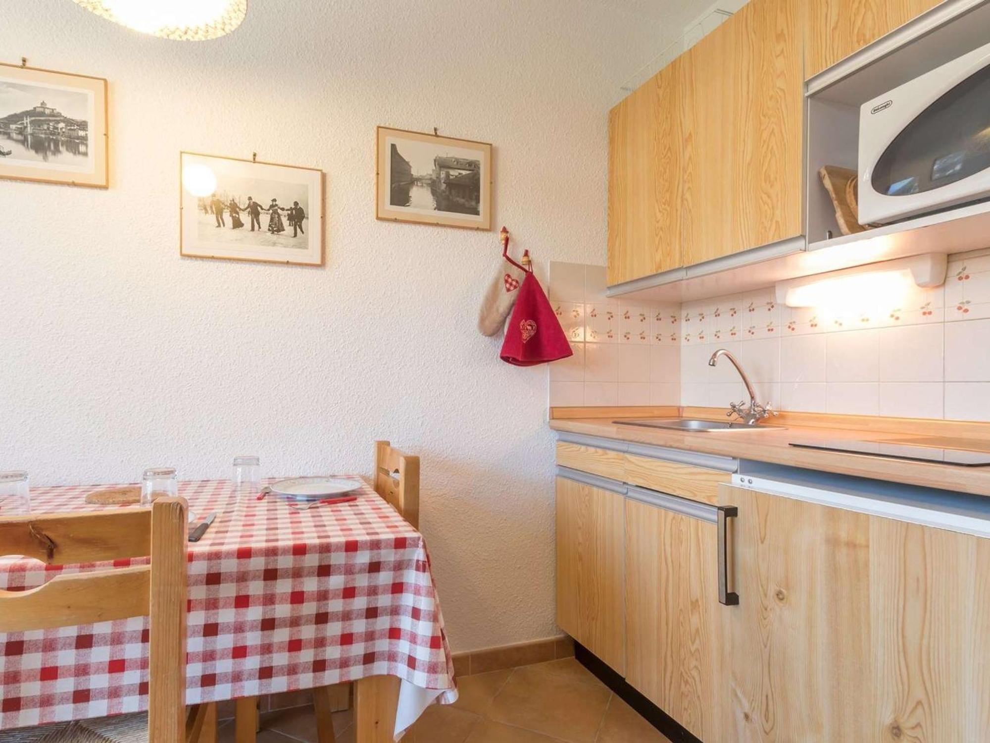 Charmant Studio Montgenevre, 3 Pers, Balcon Sud, Proche Pistes - Fr-1-330D-31 Экстерьер фото
